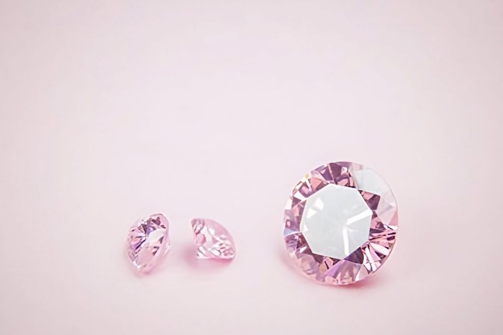 Diamants roses de differentes tailles