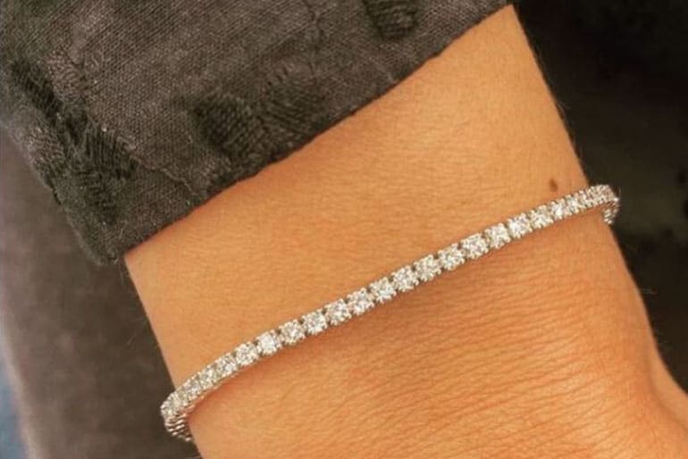 Tout savoir sur les bracelets en diamants saphirs rubis ou emeraudes